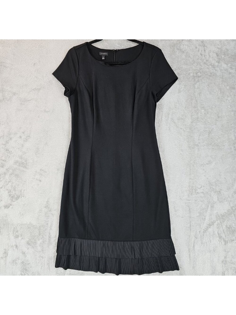 Talbots Dress Womens 6 Black Round Neck Short Sleeve Pleated Hem Sheath Workwear